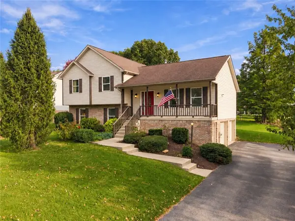 1350 Spyglass Hl, Greensburg, PA 15601