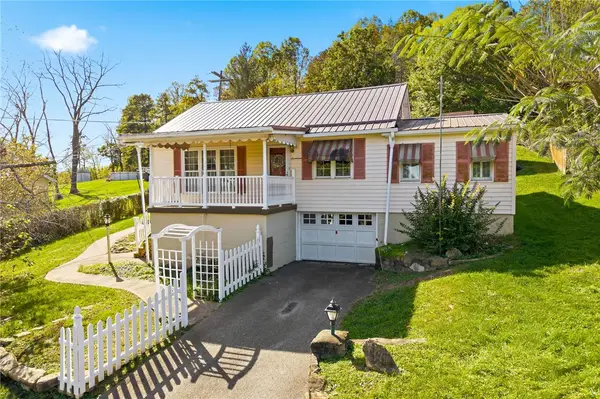 17 Circle Street, Mather, PA 15346