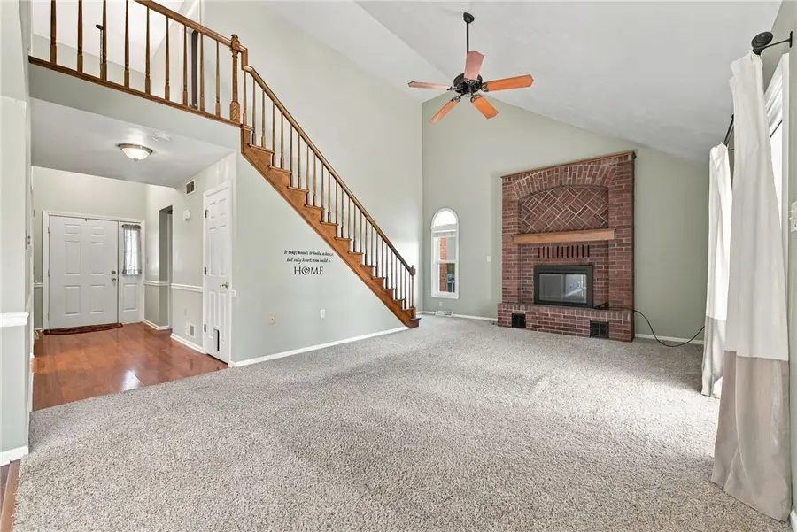 213 Chris Dr, Irwin, PA 15642 - #2