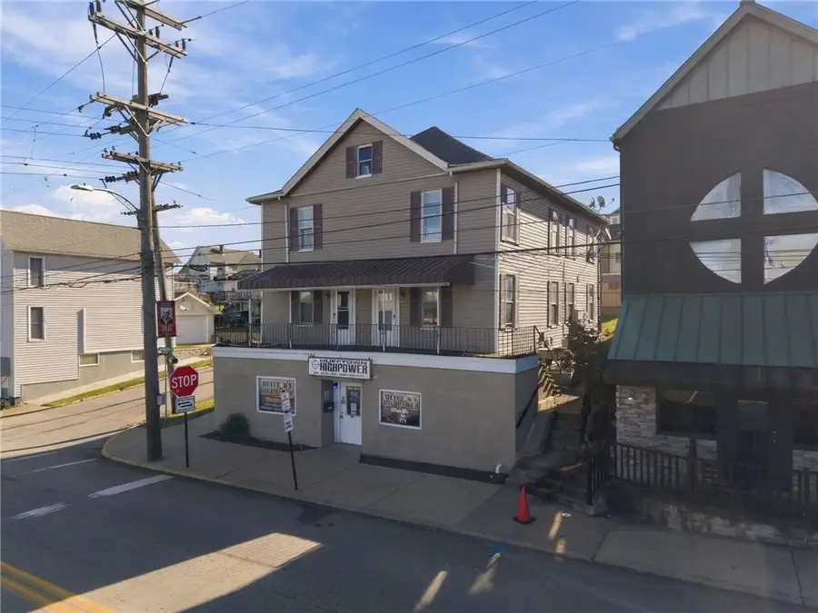 1501 Broad Street, South Greensburg, PA 15601 - #2