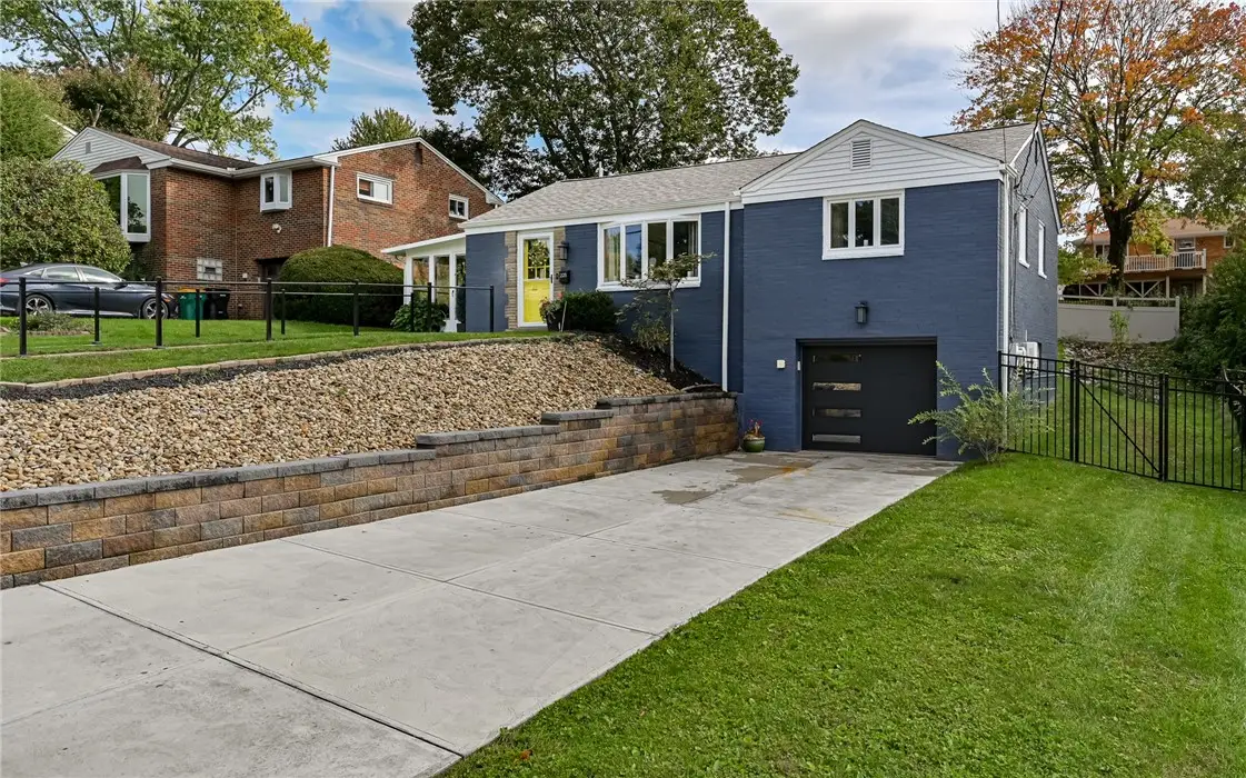225 Rolling Dr, Pittsburgh, PA 15229 - #1