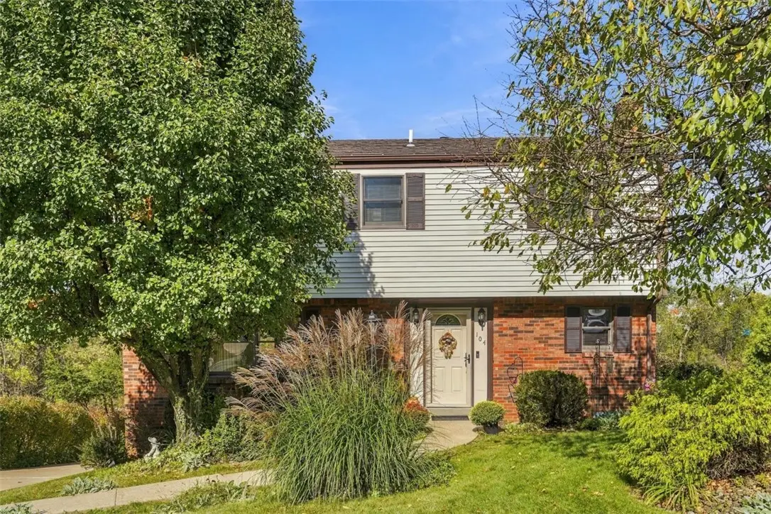 104 June Dr, McKeesport, PA 15133 - #1