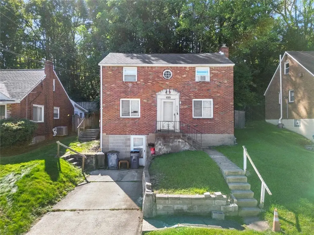 9242 Valley St, Pittsburgh, PA 15235 - #1