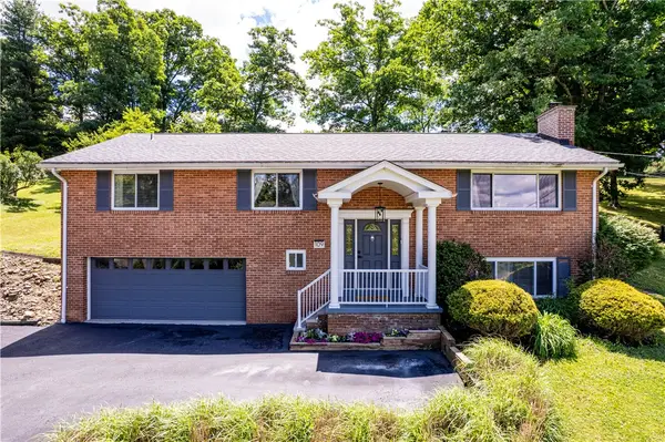 109 Westview Dr, Ligonier, PA 15658