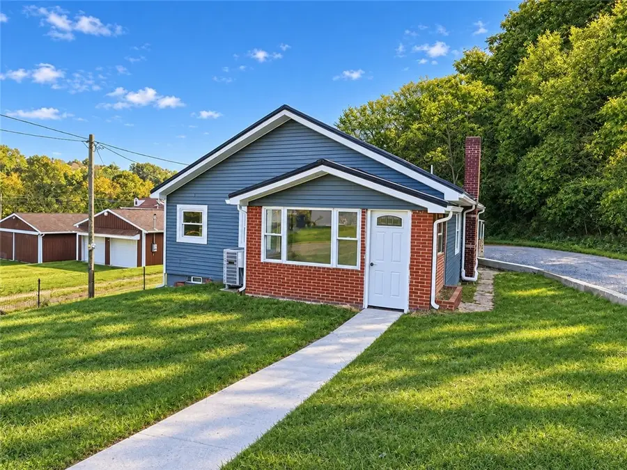 420 Church St, Ellwood City, PA 16117 - #2