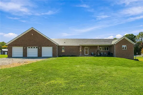 106 Rushford Ln, Butler, PA 16002
