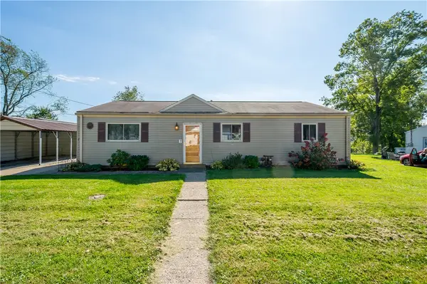7 Meadow View Place, Finleyville, PA 15332