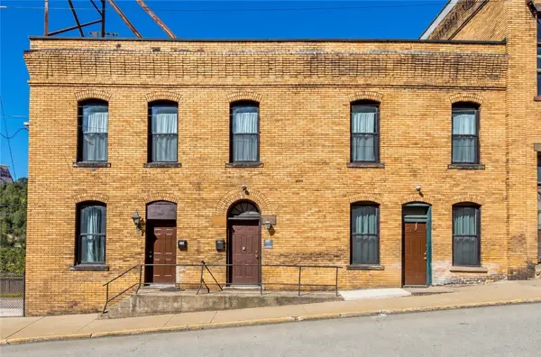 121-125 Market St, Brownsville, PA 15417