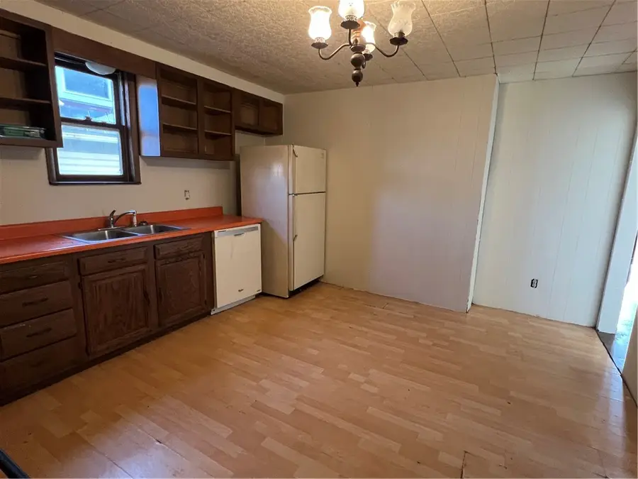 385 Pennsylvania Ave, Rochester, PA 15074 - #3