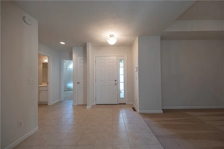 75 Fields Dr, New Castle, PA 16101 - #3