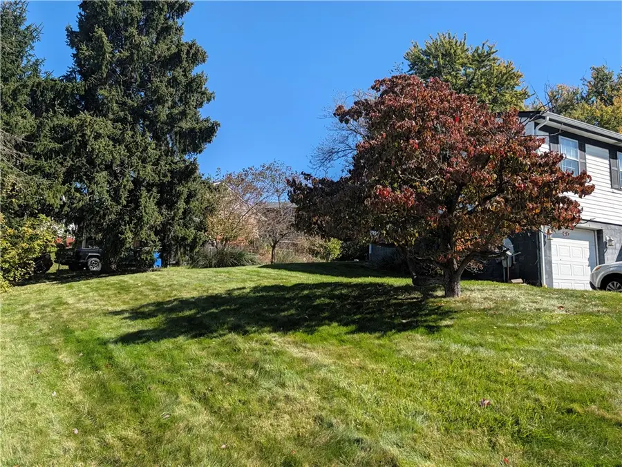 9999 Laurel Avenue, North Huntingdon, PA 15642 - #2