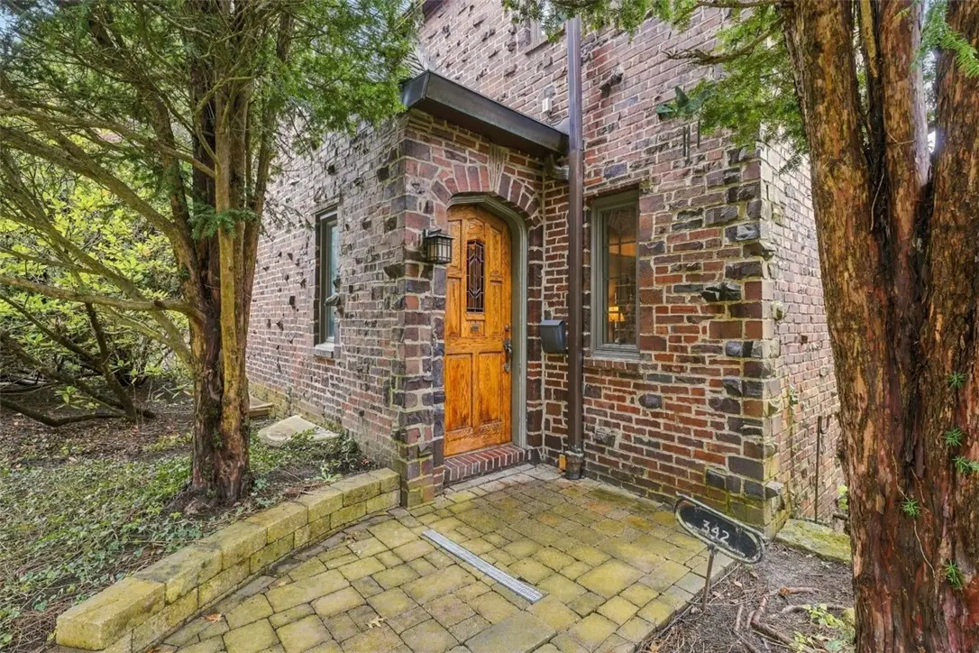 342 Parker Dr, Pittsburgh, PA 15216 - #1