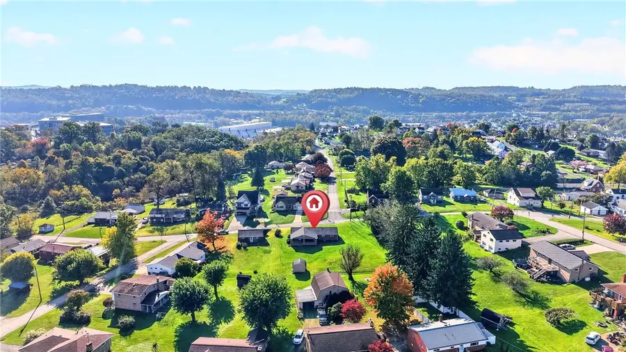 801 Gladden Rd, Canonsburg, PA 15317 - #3