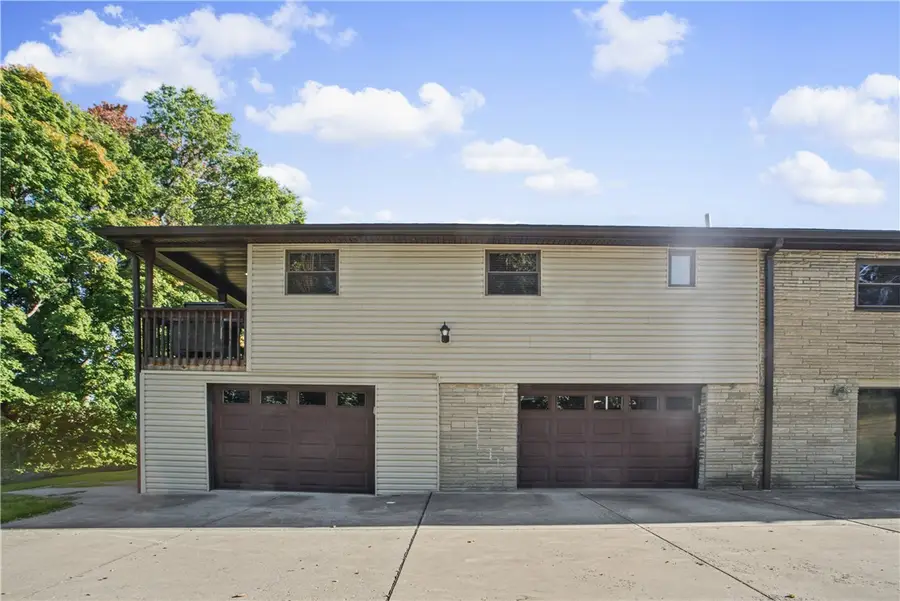 28 Richard Street, Coraopolis, PA 15108 - #3