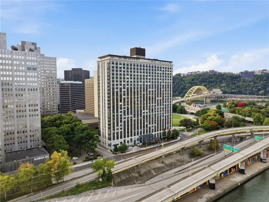 320 Fort Duquesne Blvd #21H, Pittsburgh, PA 15222 - #2