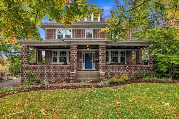 1106 Cochran Road, Pittsburgh, PA 15243