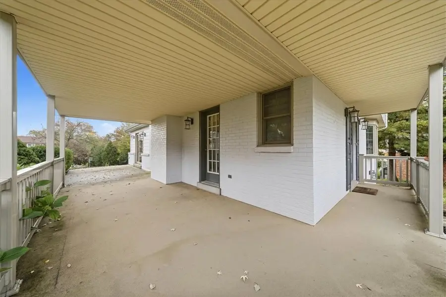 335 Catalina Dr, Pittsburgh, PA 15241 - #2