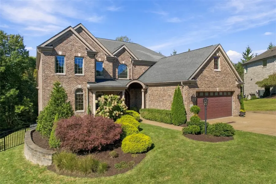 226 August Drive, Coraopolis, PA 15108 - #2
