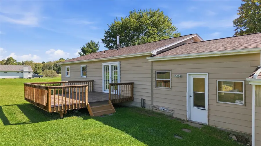257 Pulaski Mercer Rd, Pulaski, PA 16143 - #3