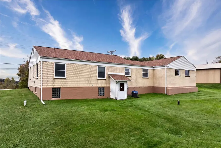 1528 Millers Run Rd, Mount Pleasant, PA 15057 - #3