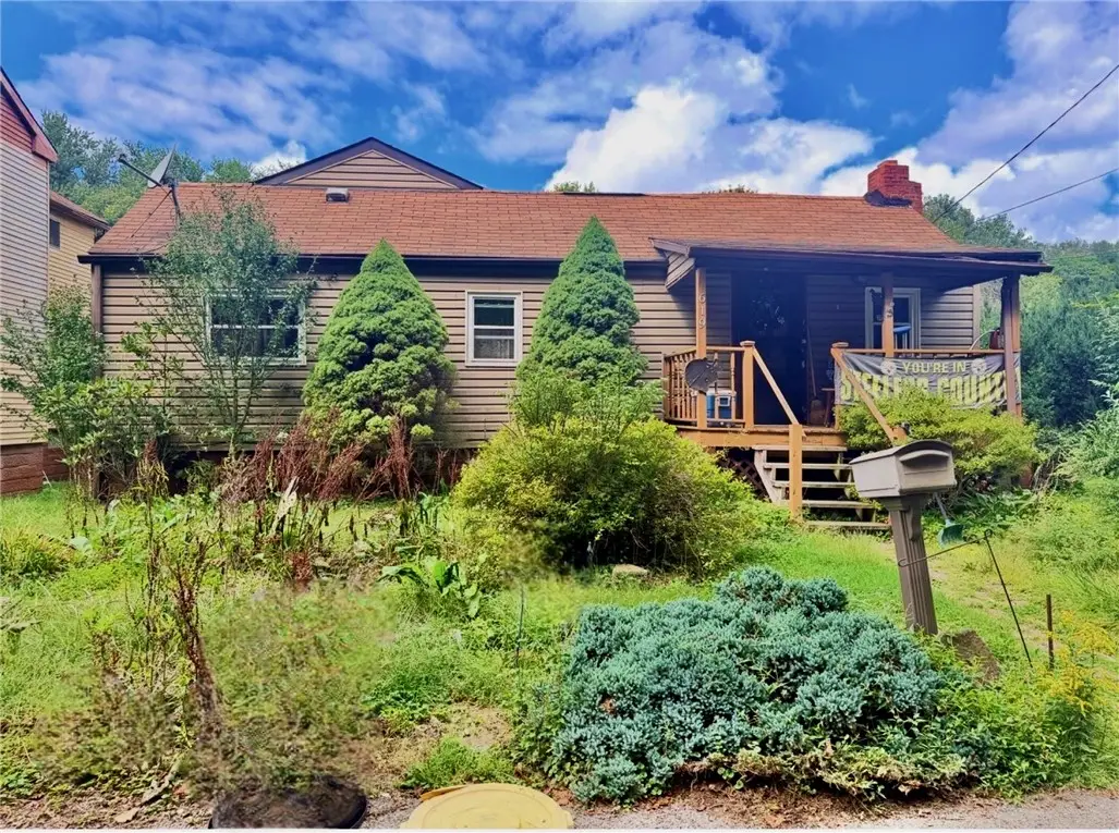 619 Riverside Dr, Freeport, PA 16229 - #1