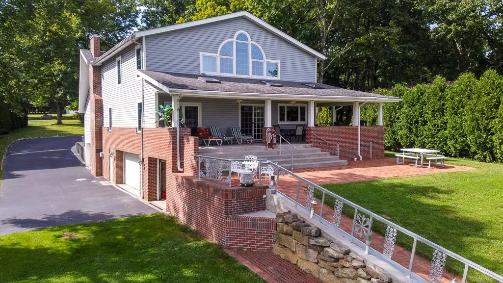 910 Latonka Dr, Mercer, PA 16137 - #1
