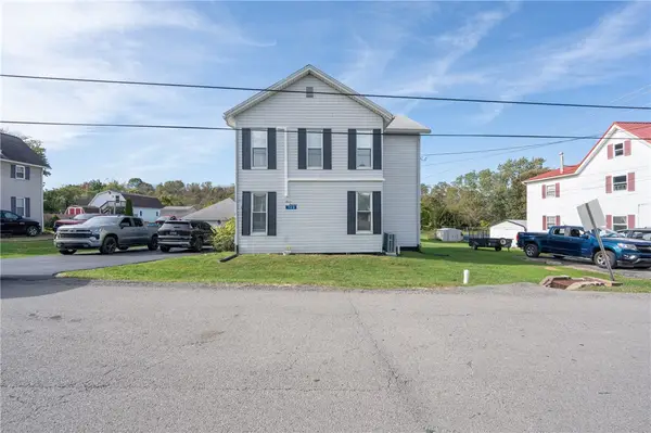 700 W 1st Ave, Derry, PA 15627