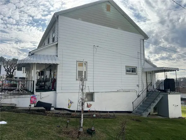 927 1st St, New Salem, PA 15442