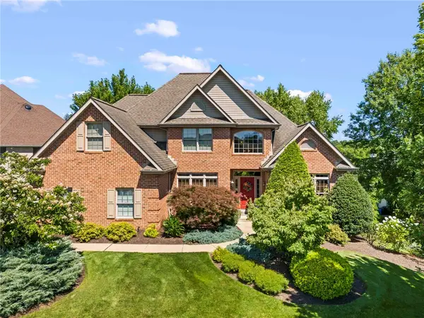 1004 Skyline Dr, Canonsburg, PA 15317