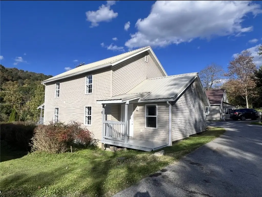 160 Mitchell Ave, Lilly, PA 15938 - #1