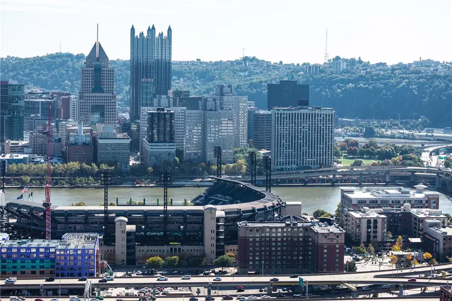 320 Fort Duquesne Blvd #19L, Pittsburgh, PA 15222 - #3