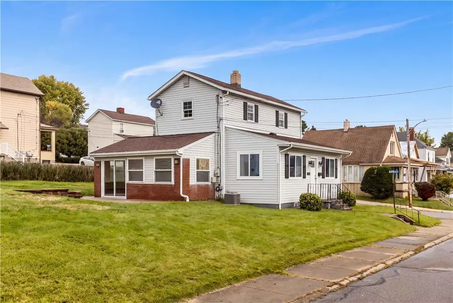 322 Torrence Ave, Carnegie, PA 15106 - #3