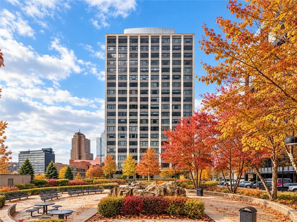 112 Washington #2L, Pittsburgh, PA 15219 - #1