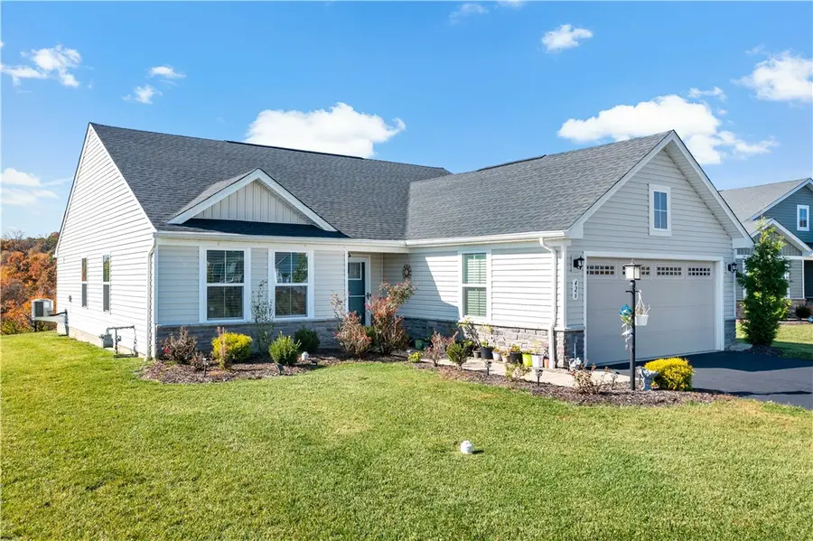 426 Spruce Ln, Houston, PA 15342 - #3