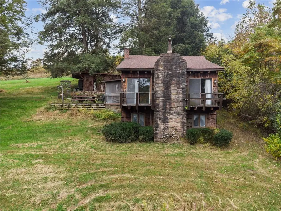 50 Hemlock Hill Rd, Connellsville, PA 15425 - #2