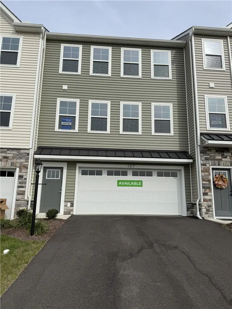 29 Kings Rd #107, Washington, PA 15301 - #1