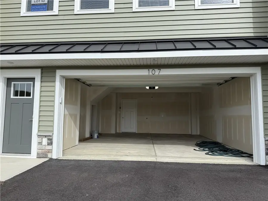 29 Kings Rd #107, Washington, PA 15301 - #3