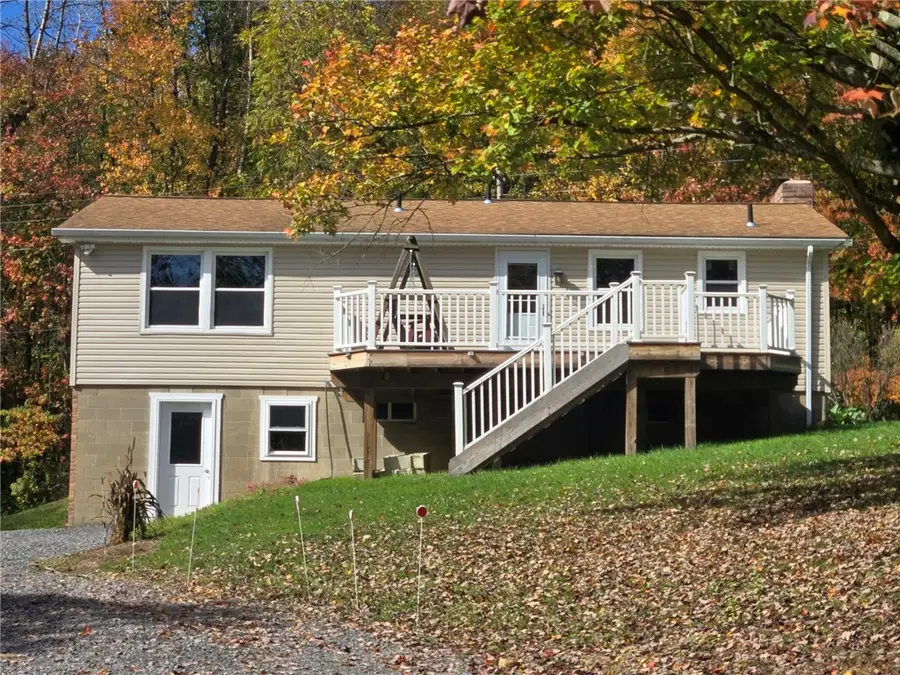 307 Peaceful Valley Rd, West Sunbury, PA 16061 - #2
