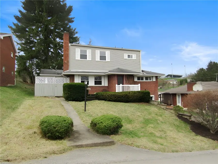 412 Belrose Dr, Rostraver Township, PA 15012 - #3