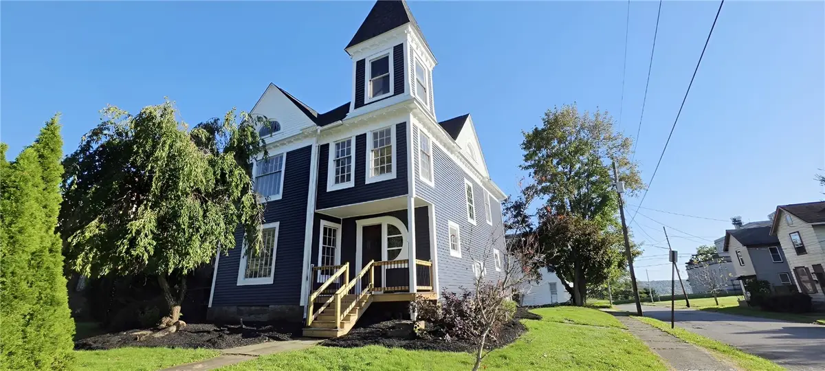 130 E Wallace Ave, New Castle, PA 16101 - #1