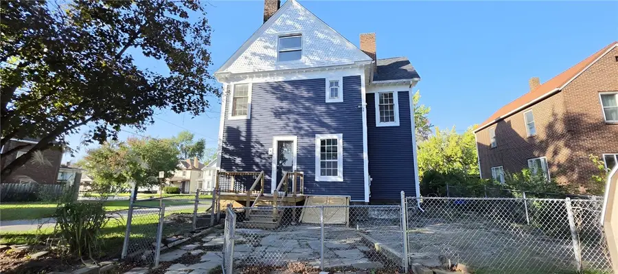 130 E Wallace Ave, New Castle, PA 16101 - #3