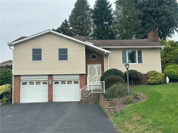 8994 Hill Dr, Irwin, PA 15642