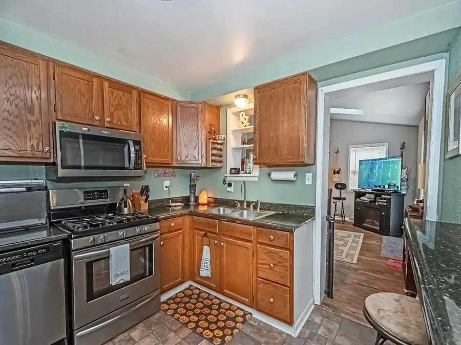 519 Nordeen Drive, West Mifflin, PA 15122 - #3