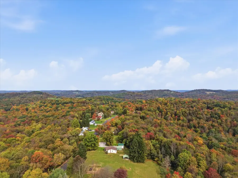 3717 Balsiger Road, Vandergrift, PA 15690 - #3
