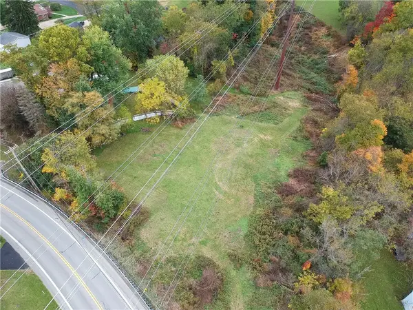 1865 Brodhead Rd, Aliquippa, PA 15001