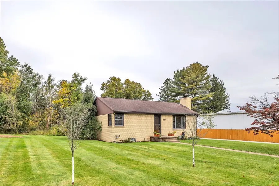 817 Lakeview Dr, Latrobe, PA 15650 - #3