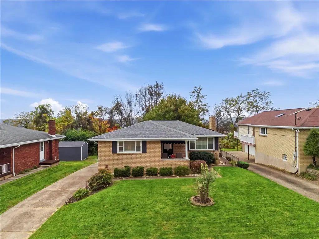 31 Jackson Dr, Monessen, PA 15062 - #1