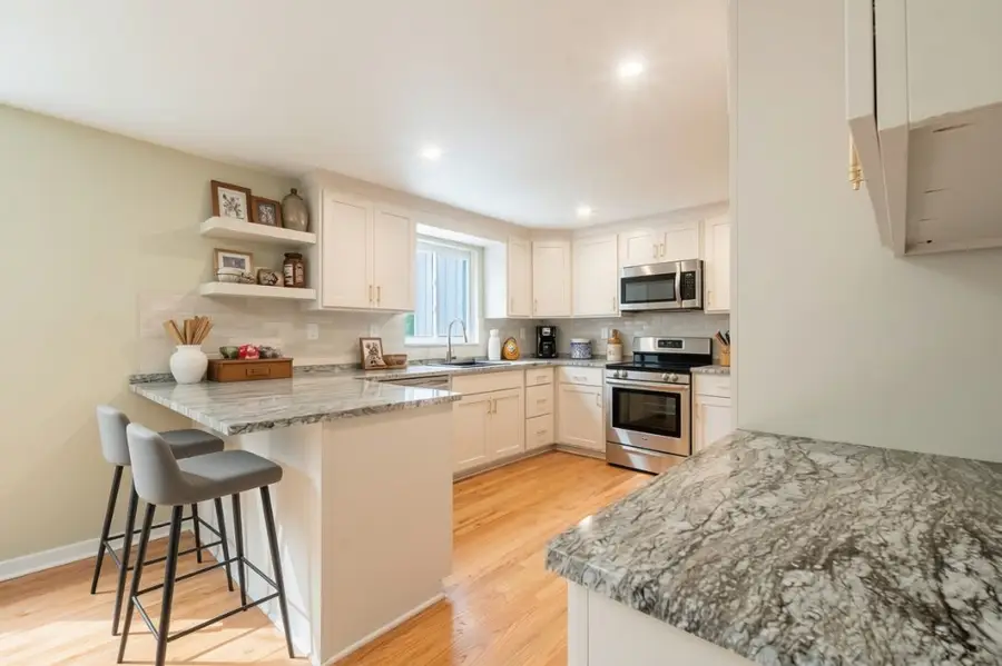 3107 Dennison Rd, Bethel Park, PA 15102 - #3
