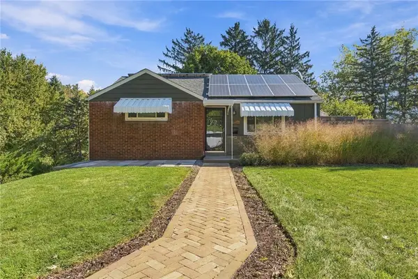 8058 Manville Dr, Pittsburgh, PA 15237