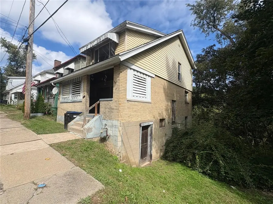 96 Frankfort Ave, Pittsburgh, PA 15229 - #2